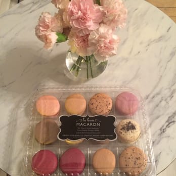 Le Bon Macaron - The table setting and 12 macaroons to go box - Macarons Near Me - Grand Rapids, Michigan