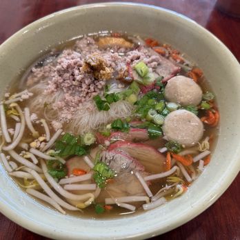 Ras Noodle - Thai Near Me - Los Angeles, California