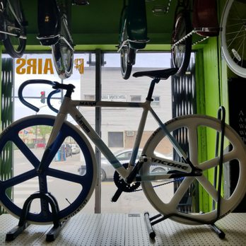 Bike 4 Life - Community Service/Non-Profit Near Me - Chicago, Illinois Bike 4 Life - Community Service/Non-Profit Near Me - Chicago, Illinois