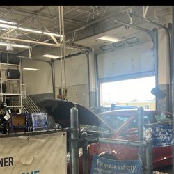 Walmart Auto Care Centers - My car and the time I finally got a "your service has started" text