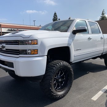 Car Castle - 2017 Silverado HD DURAMAX - Car Dealers Near Me - Fullerton, California Car Castle - 2017 Silverado HD DURAMAX - Car Dealers Near Me - Fullerton, California