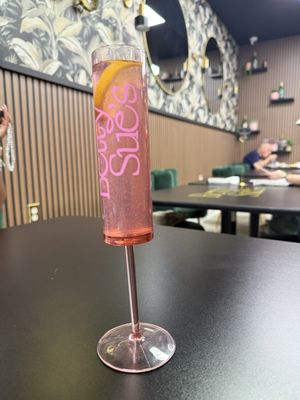 Betty Sue's by null
