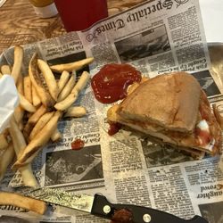 Rich's Famous Burgers - Chicken Parmesan