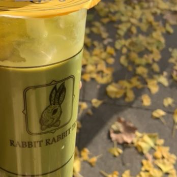 Rabbit Rabbit Tea - Kyoto Matcha Latte iced with Oatmilk and honey boba - Bubble Tea Near Me - Seattle, Washington Rabbit Rabbit Tea - Kyoto Matcha Latte iced with Oatmilk and honey boba - Bubble Tea Near Me - Seattle, Washington