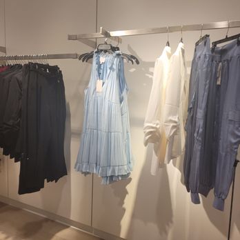 Nordstrom Shops at Merrick Park - Department Stores Near Me - Coral Gables, Florida