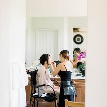 Kelli Shawn - Kelli working her magic. - Makeup Artists Near Me Kelli Shawn - Kelli working her magic. - Makeup Artists Near Me
