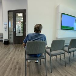 Quest Diagnostics - No front desk. No employees to greet or help you. Good luck