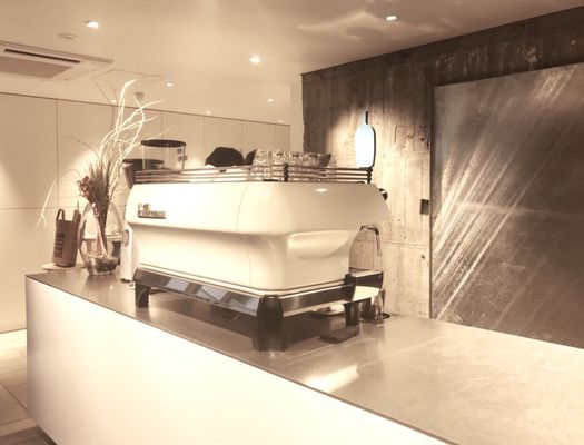 Blue Bottle Coffee Sangenjaya Cafe Cafes 三軒茶屋1 33 18 三軒茶屋駅 世田谷区 東京都 Japan Restaurant Reviews Phone Number Yelp