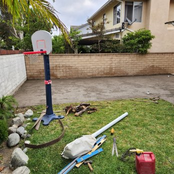 Saddleback Pavers - Getting everything nice and level. - Masonry/Concrete Near Me