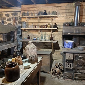 Pendleton Underground Tours - Non-renovated kitchen. ;-) - Landmarks & Historical Buildings Near Me - Pendleton, Oregon