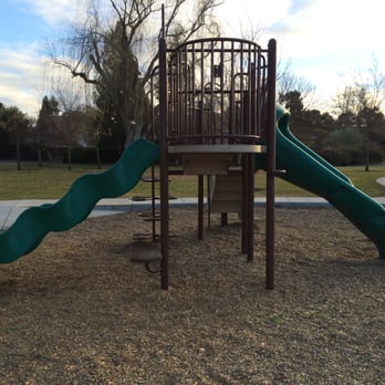 Wattenberger Park - Tot structure. - Parks Near Me - Livermore, California