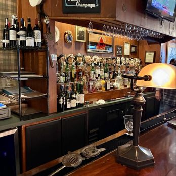 Six Pence Pub - Nice bar - American Near Me - Blowing Rock, North Carolina Six Pence Pub - Nice bar - American Near Me - Blowing Rock, North Carolina