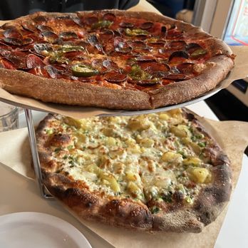 Rose Pizzeria - Classic pep, Alpine Gold - Pizza Near Me - Berkeley, California