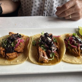 Mi Sueño Upscale Mexican Cuisine & Cocktails - Carnitas - Mexican Near Me - Schererville, Indiana