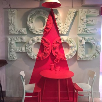 Chefs Hall - Wow cool decor - Food Court Near Me - Toronto, Ontario