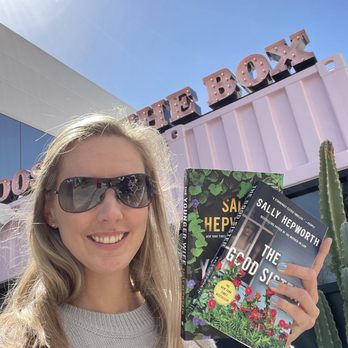 Coffee Dose - Fun eating outside - Coffee & Tea Near Me - Irvine, California