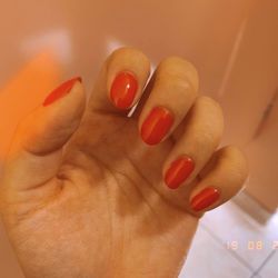 New Love Nail - August 2019- Gel nails (asked for "summer red")
