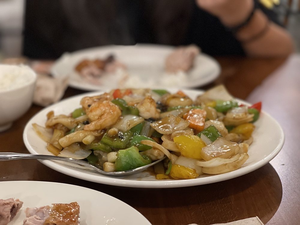 N’Joy Cafe, Elk Grove Roadtrippers