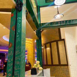 MIZNON - Updated January 2026 - 658 Photos & 365 Reviews - 3325 S Las