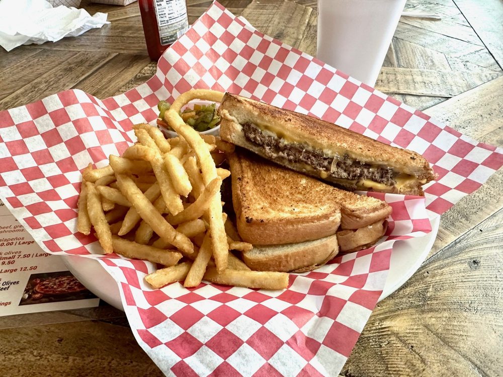 Zayra's Cafe