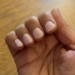 Knk Nails & Spa - Right hand--four days later. You can see the chip already on my ring finger.