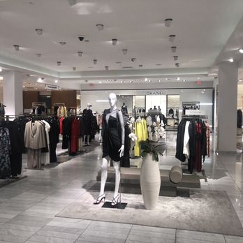 Neiman Marcus - Shoe Stores Near Me - Beverly Hills, California