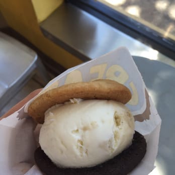 CREAM - Blueberry cheesecake ice cream (limited summer flavor only) with white chocolate macadamia and double chocolate chip cookies ($2.99) - Desserts Near Me - Berkeley, California CREAM - Blueberry cheesecake ice cream (limited summer flavor only) with white chocolate macadamia and double chocolate chip cookies ($2.99) - Desserts Near Me - Berkeley, California