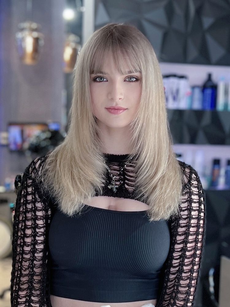 Volar Salon Image