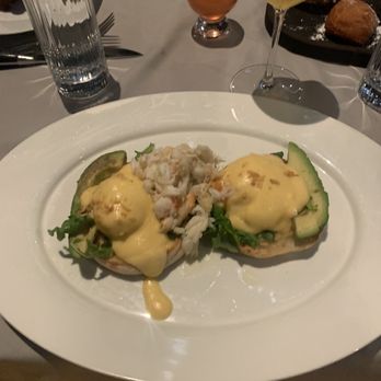 Maple & Ash - Crab Benedict - Steakhouses Near Me - Scottsdale, Arizona Maple & Ash - Crab Benedict - Steakhouses Near Me - Scottsdale, Arizona