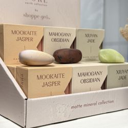Powerful Crystals - Pure - Matte finished tumbled palm stones