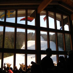 Crazy Horse Bar & Grill - You can see the slope from cafe
