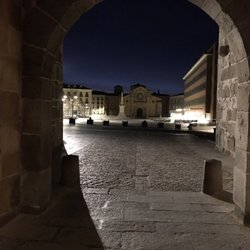 Plaza de Santa Teresa - Plaza dall'arco