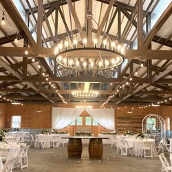 Creekstone Gardens - With nearly 5000 square feet of interior space, you can decorate your celebration and have plenty of room for your guests