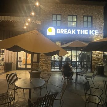Break the Ice - Front entrance - Ice Cream & Frozen Yogurt Near Me - Riverside, California