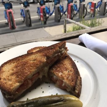 The Hideaway - Grilled Cheese - Bars Near Me - New York, New York