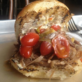 Lincoln Station - Tasty pulled pork sandwich special - Coffee & Tea Near Me - Brooklyn, New York