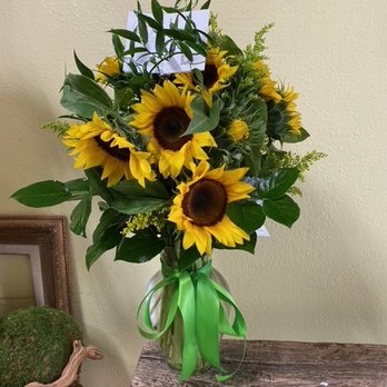 Flowers By Pouparina - Sunflowers - Florists Near Me - Miami, Florida