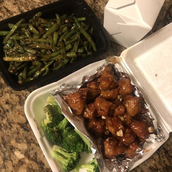 Chef Ming's Kitchen - Green beans and Veggie Orange Chicken - Chinese Near Me - Beverly Hills, California