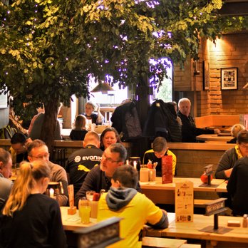 Brauhaus Ernst August - Gastraum - Breweries Near Me - Hanover, NI Brauhaus Ernst August - Gastraum - Breweries Near Me - Hanover, NI