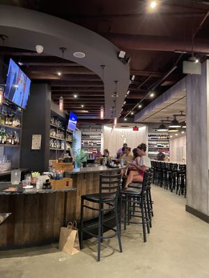 Scarlet Oak Restaurant & Bar by null