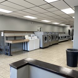 Milan Laundromat - Lobby