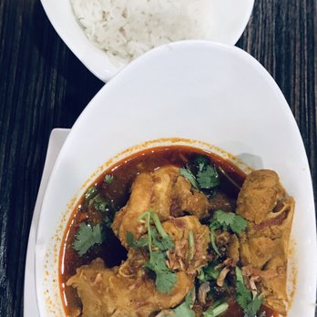Sun Cuisines - Chicken Curry - Burmese Near Me - Williamsville, New York
