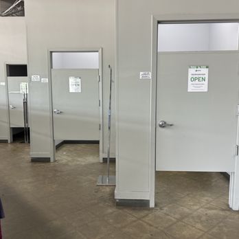 Goodwill Central Texas - Airport - Dressing rooms - Used, Vintage & Consignment Near Me - Austin, Texas Goodwill Central Texas - Airport - Dressing rooms - Used, Vintage & Consignment Near Me - Austin, Texas