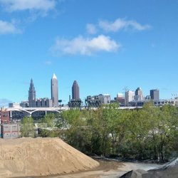 Towpath Trail - Tremont - Skyline