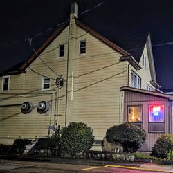 Elis - Storefront for Eli's Place