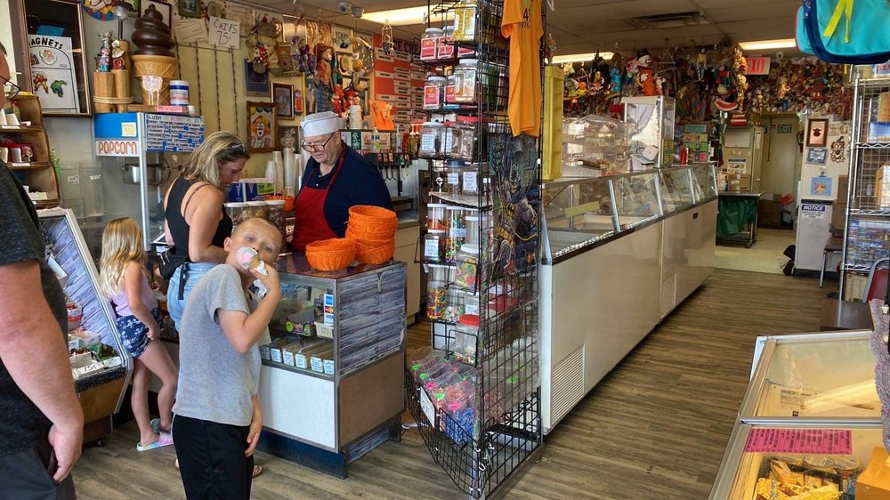 CLOWN CONES & CONFECTIONS Updated July 2024 45 Photos & 27 Reviews