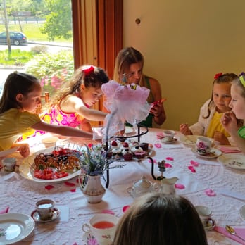 Kimball-Jenkins Estate - Fairy Tea Party table - Art Galleries Near Me - Concord, New Hampshire