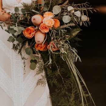 Hafner Florist - Gorgeous bridal bouquet - Florists Near Me - Sylvania, Ohio