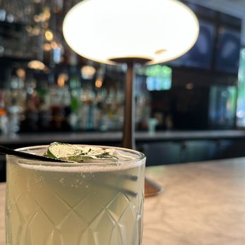 Black Hound Bar & Lounge