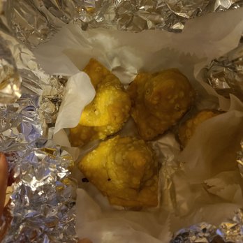 India House - Samosas - Indian Near Me - Chicago, Illinois